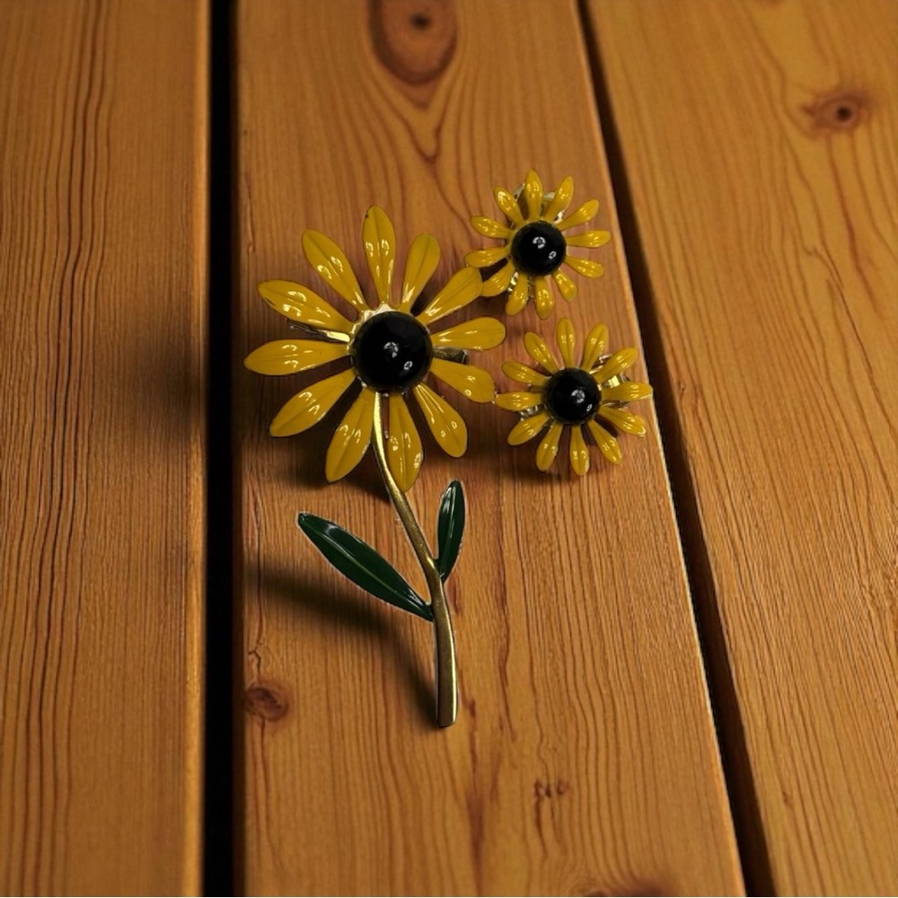 Yellow Flower Brooch & Earrings‎